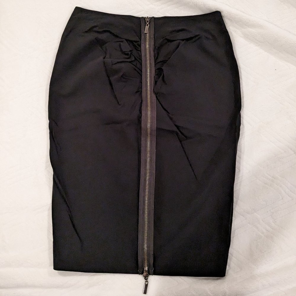 Bisou Bisou Front Zipper Skirt size 2